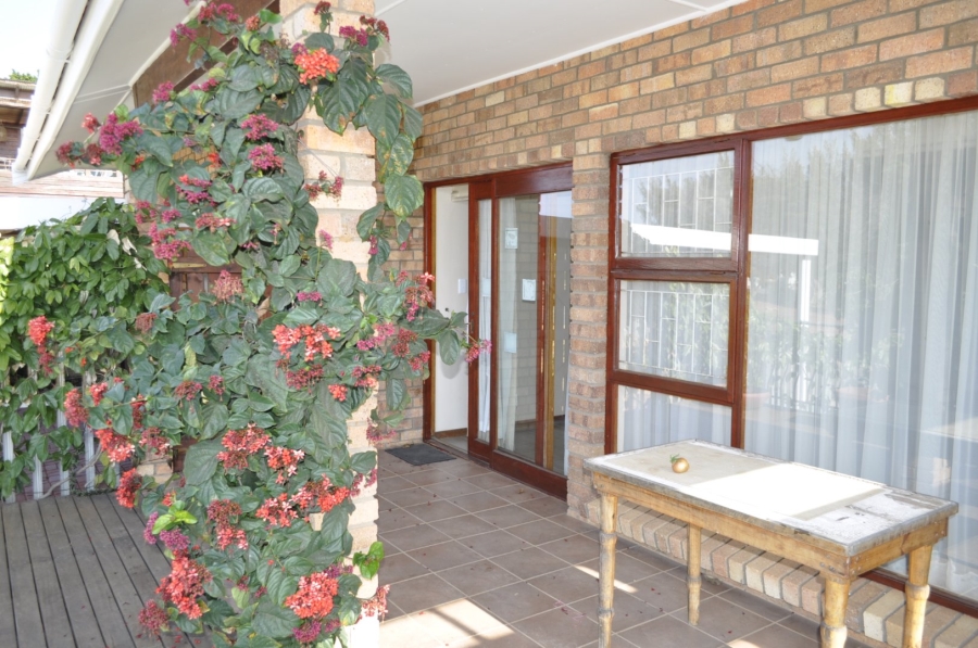 4 Bedroom Property for Sale in Wavecrest Eastern Cape